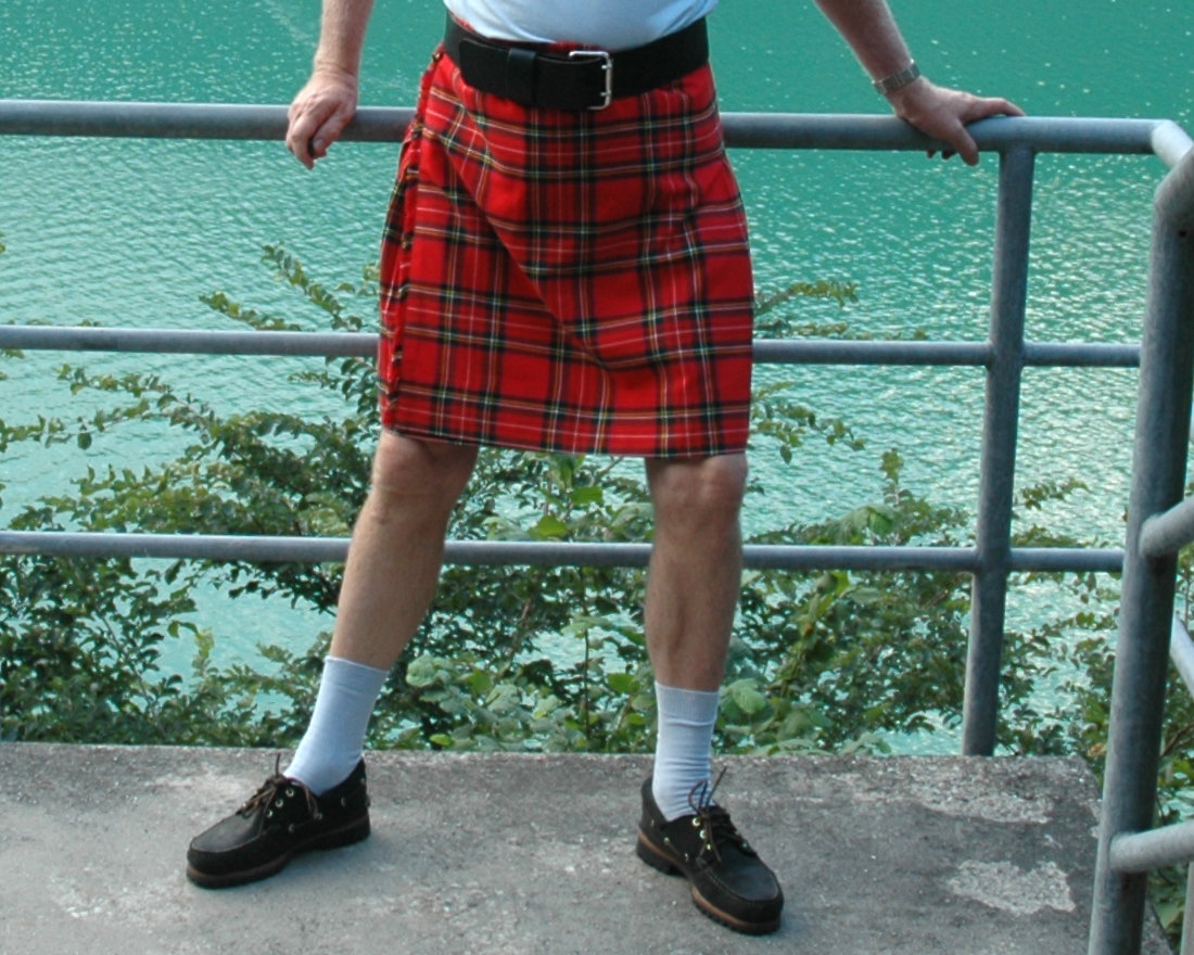 Kilt Stewart Royal tartan