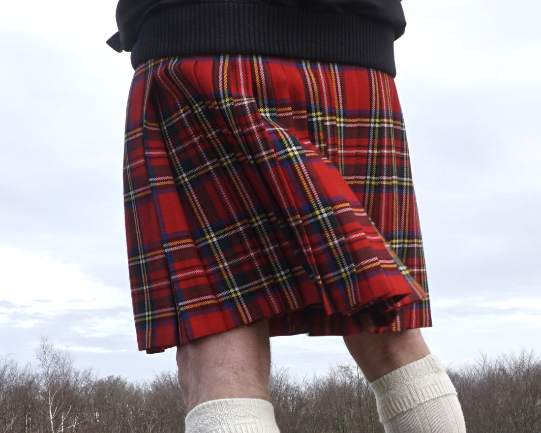 Kilt Stewart Royal tartan